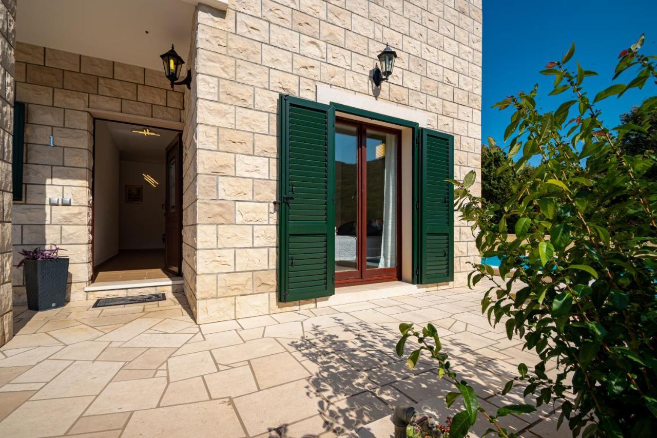Villa Ana Zrnovo Exterior photo